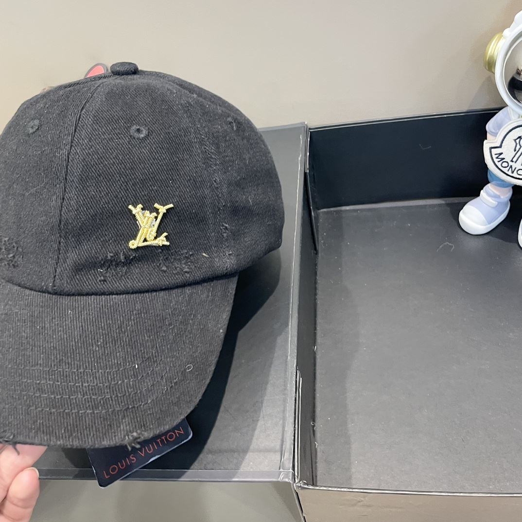 Louis Vuitton Caps